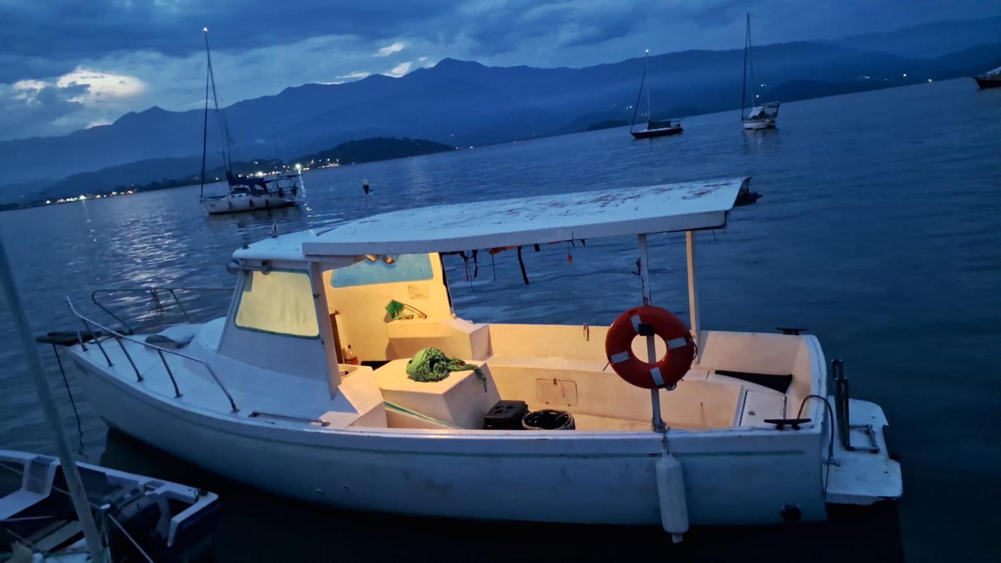 Pernoite A Bordo Otel Araquari Dış mekan fotoğraf